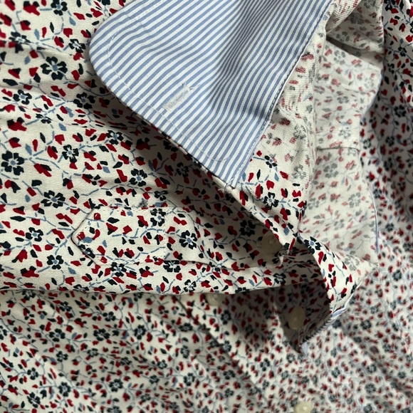 Brand New CHAPS no iron XXL Women’s Floral button up top in perfect condition - Picture 6 of 9